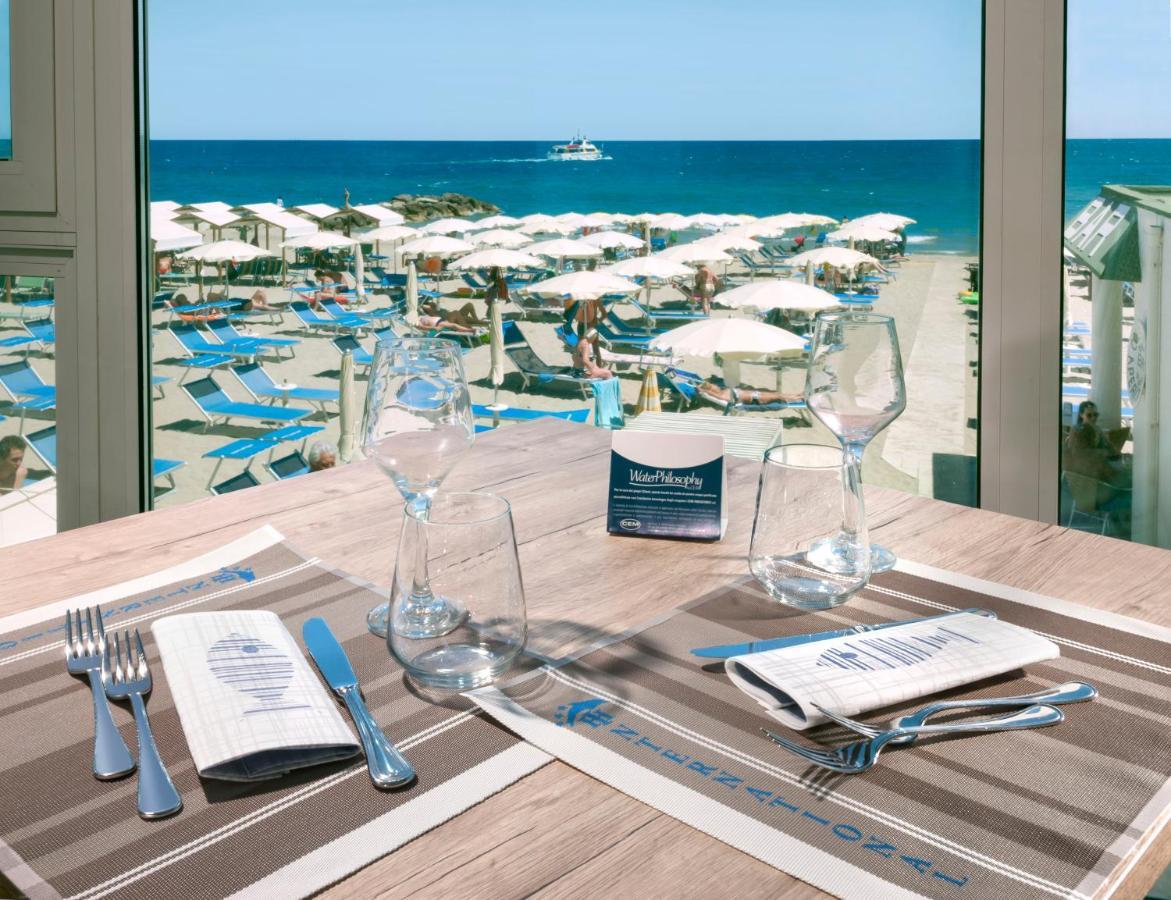 Hotel International Direttamente Sulla Sabbia Misano Adriatico Zewnętrze zdjęcie